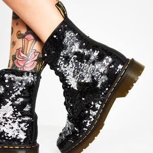NWOB Dr. Martens Black/silver flip sequins